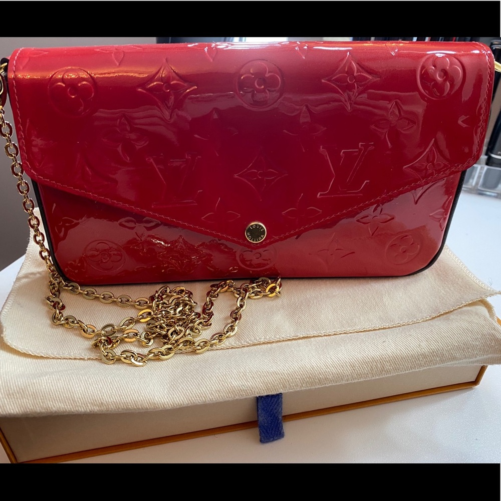 LOUIS VUITTON FÉLICIE POCHETTE
